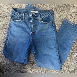 Levi’s Wedgie Straight 28